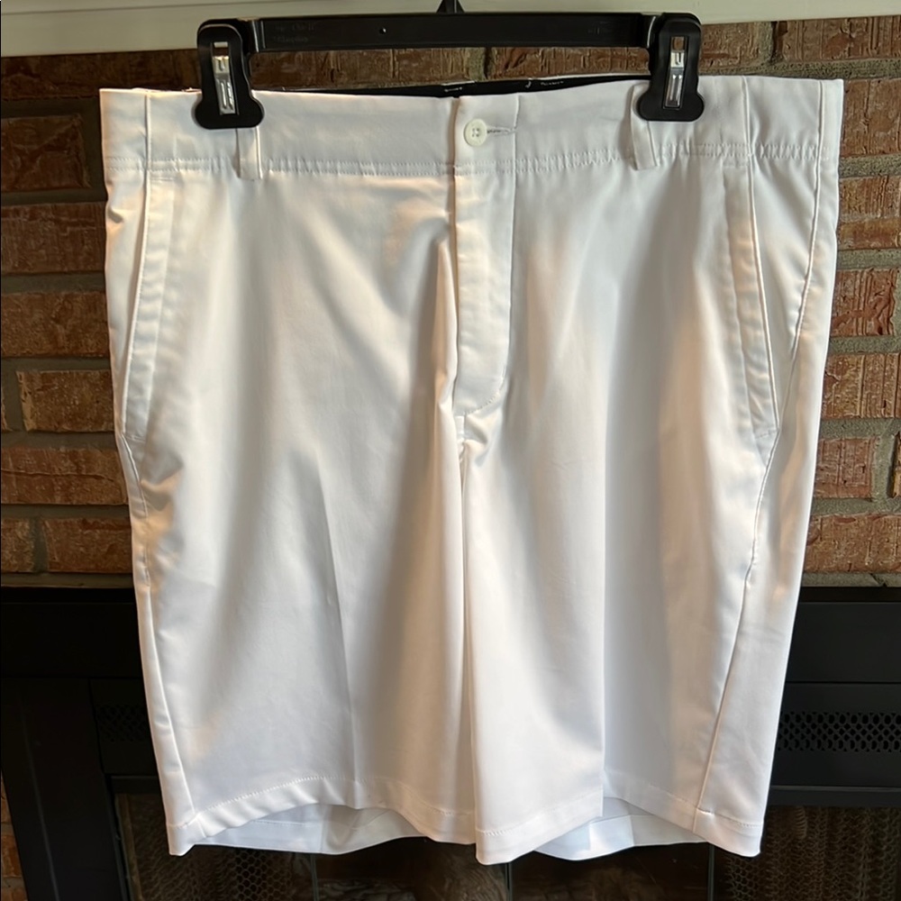 Nike White Men's Golf Dri-Fit Flat Front Shorts